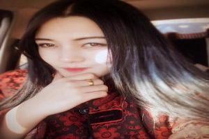校园四霸女主图片